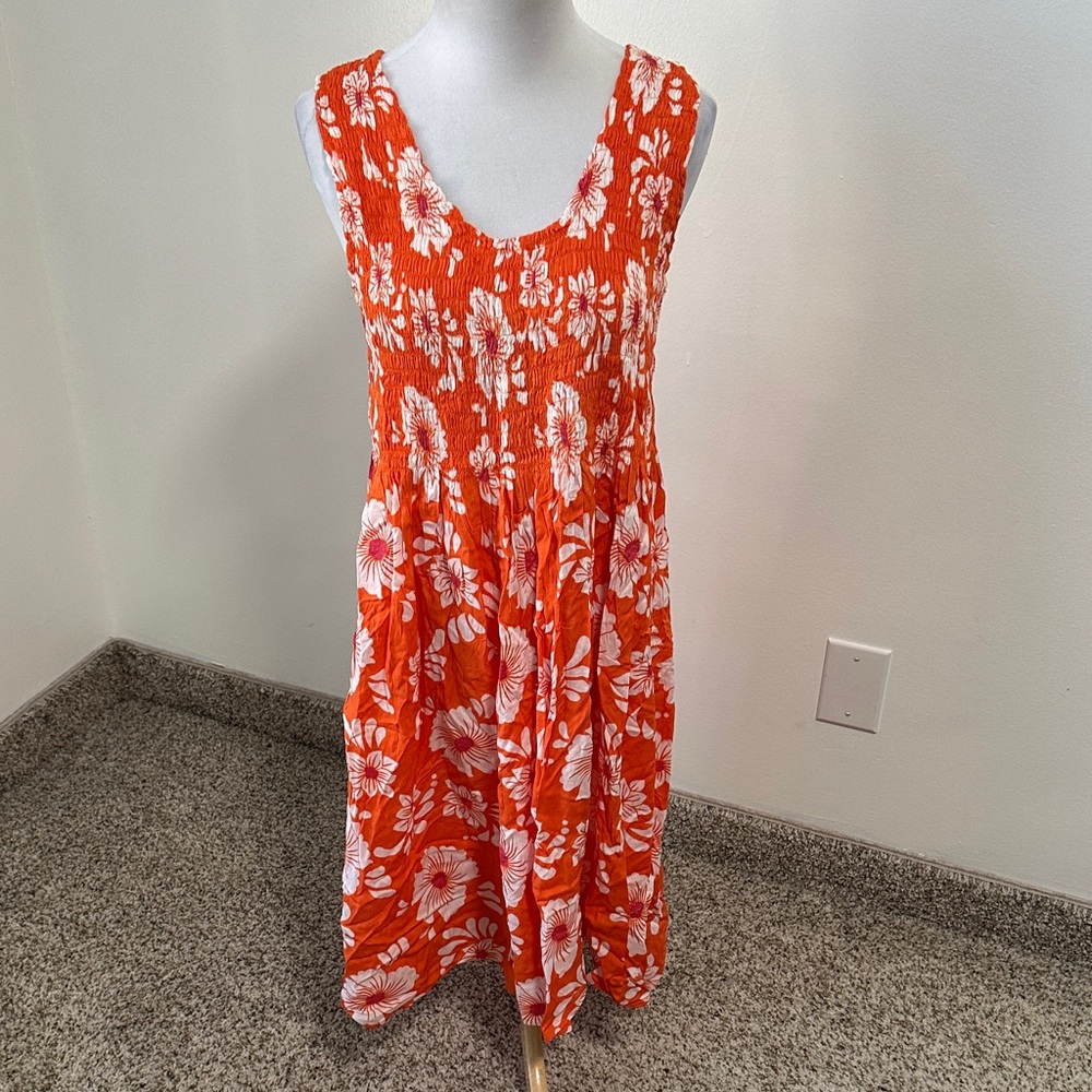 🌴 Pineapple Isle Smocked Midi Dress